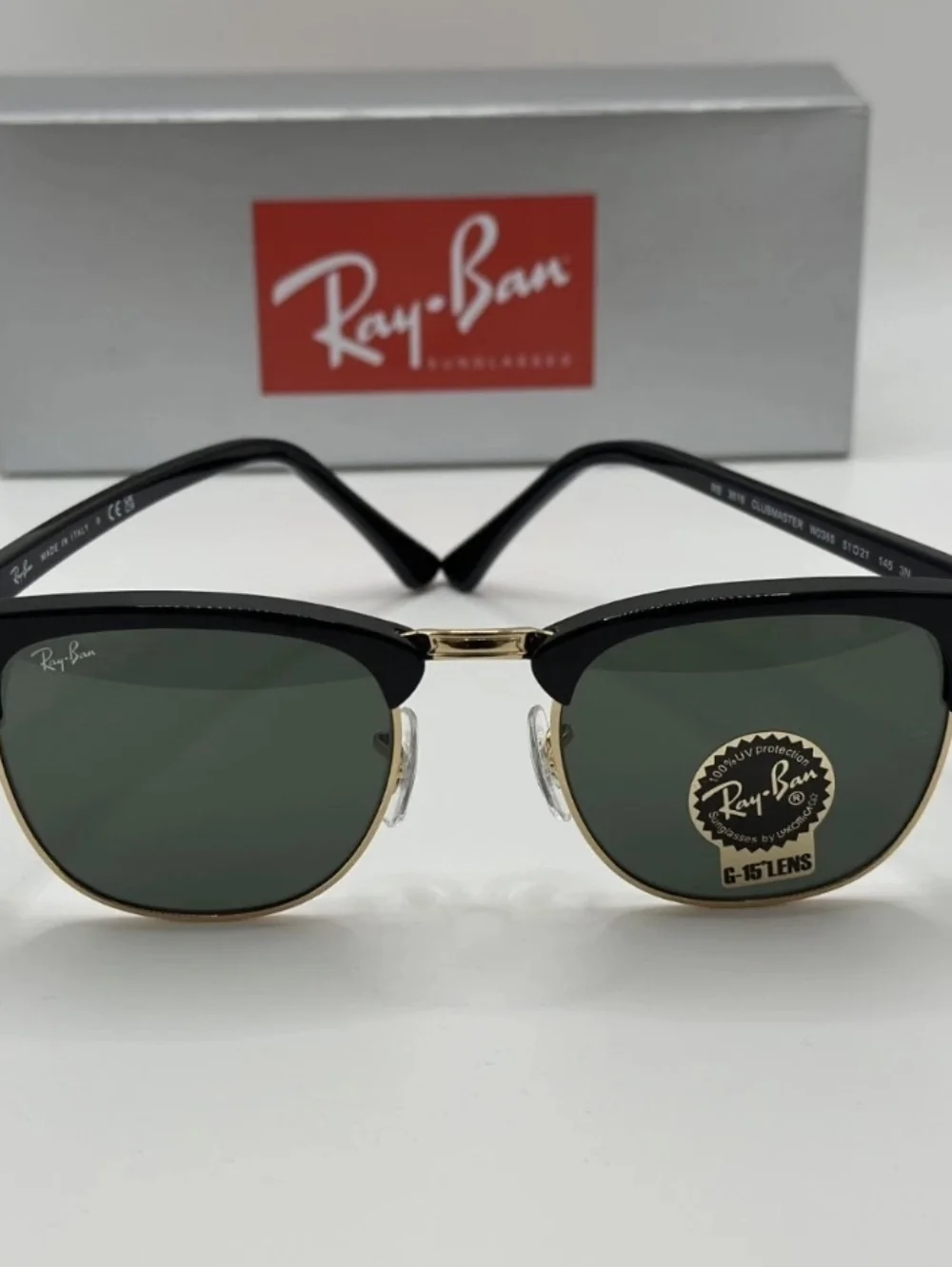 New With Box Ray-Ban RB3016 Clubmaster Black/Gold Frame Green Lenses G-15 Lens